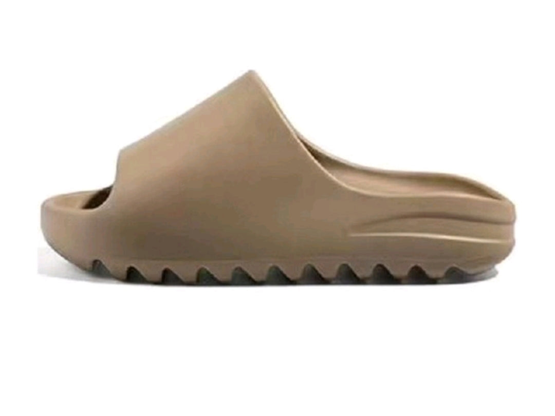 Yeezy Slides – Cloud Comfort, Everyday Flex - Mldripanddrop
