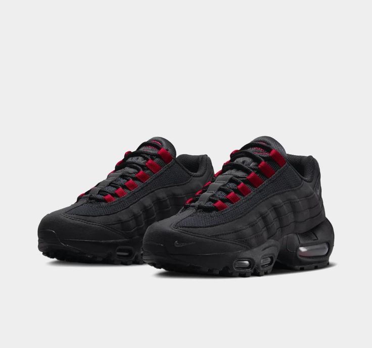 Nike Air Max 95 – Iconic Style, All-Day Comfort - Mldripanddrop