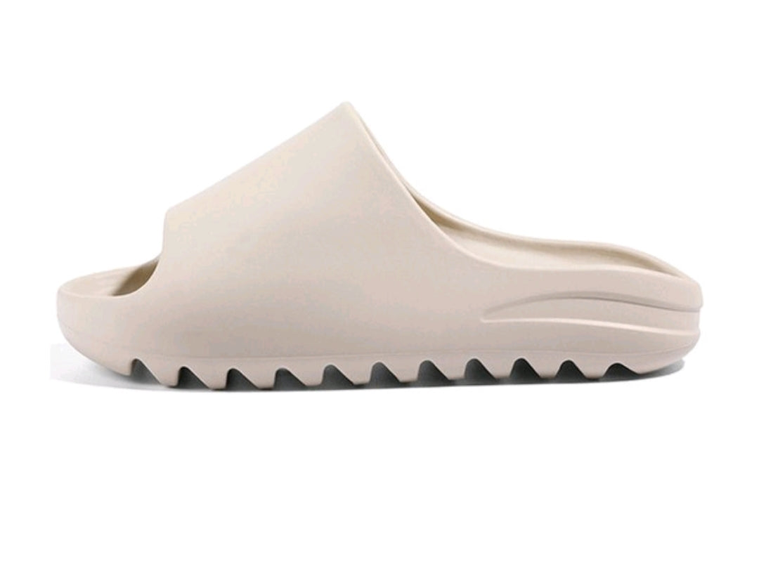 Yeezy Slides – Cloud Comfort, Everyday Flex - Mldripanddrop
