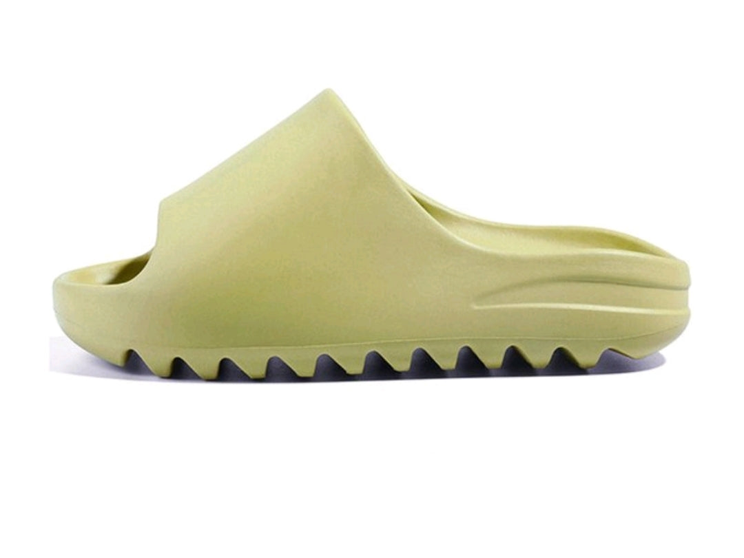 Yeezy Slides – Cloud Comfort, Everyday Flex - Mldripanddrop