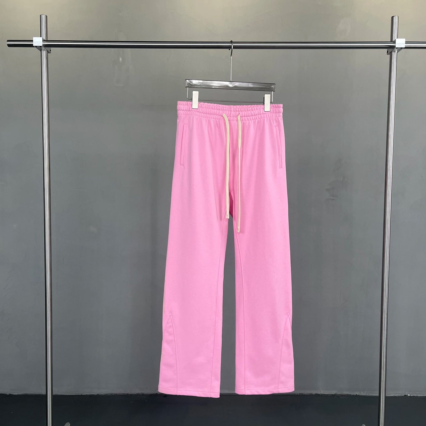 Bell-bottom sweatpants - Mldripanddrop